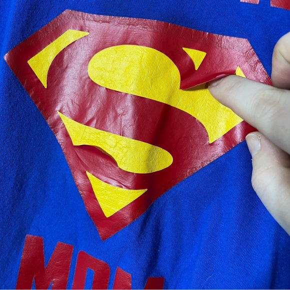 Fruit of the Loom, Super Mom Tshirt. Size Medium. Good used condition! - Picture 5 of 6